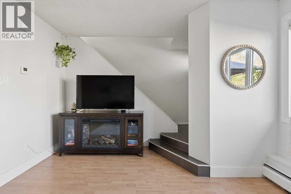 151, 3809 45 Street SW, Calgary, Alberta  T3E 3H4 - Photo 3 - A2313130