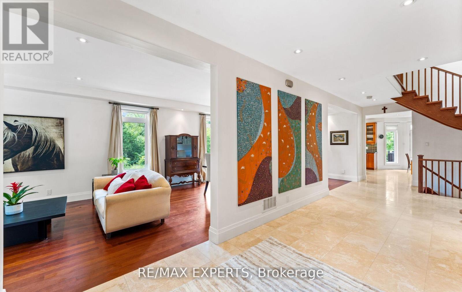 120 Riverside Drive, Vaughan, Ontario  L4L 2L3 - Photo 3 - N13153860