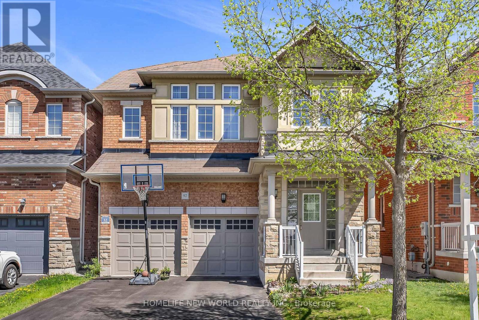 92 ESTRELLA CRESCENT S, Richmond Hill, Ontario