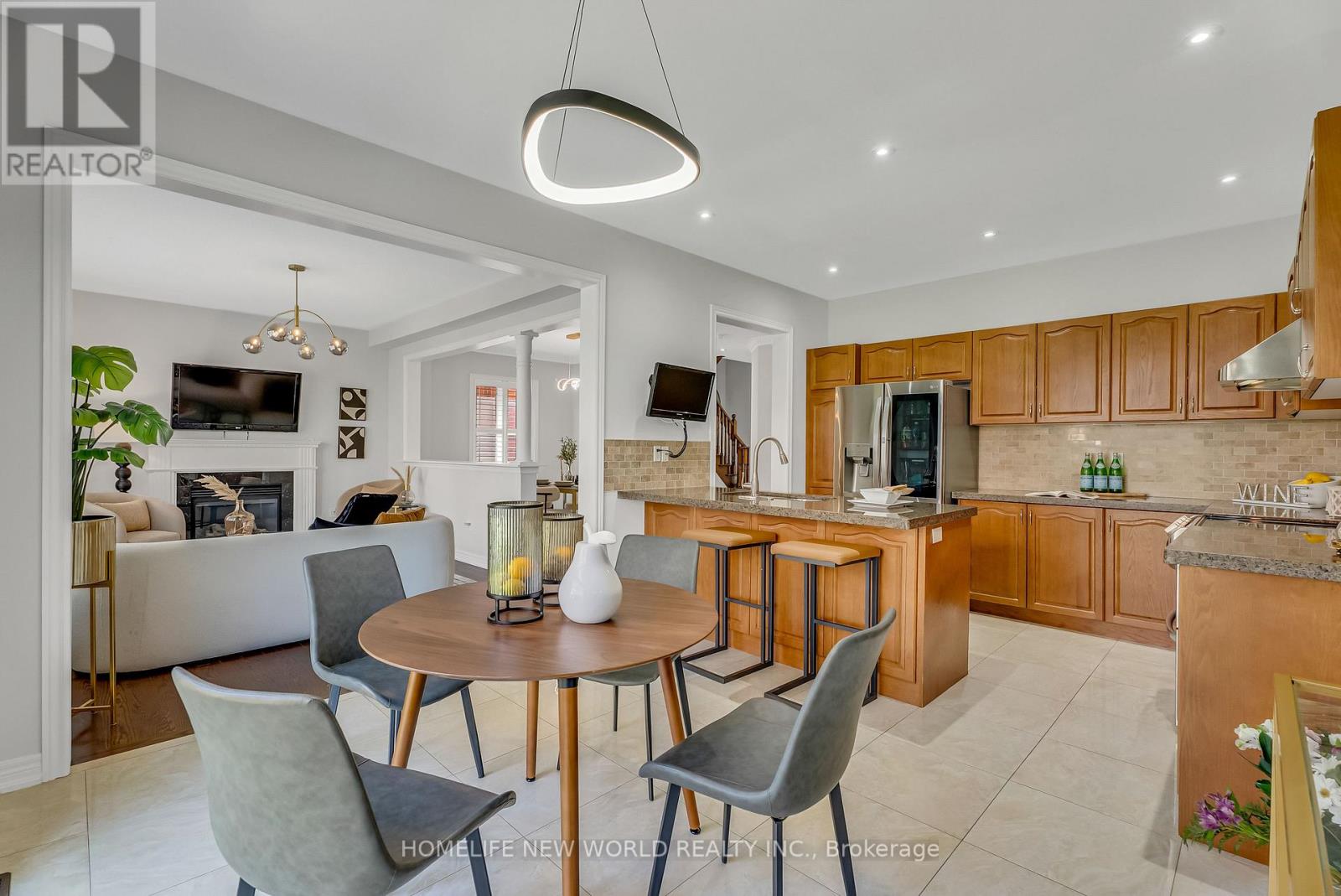 92 Estrella Crescent S, Richmond Hill, Ontario  L4E 0S3 - Photo 18 - N13153900
