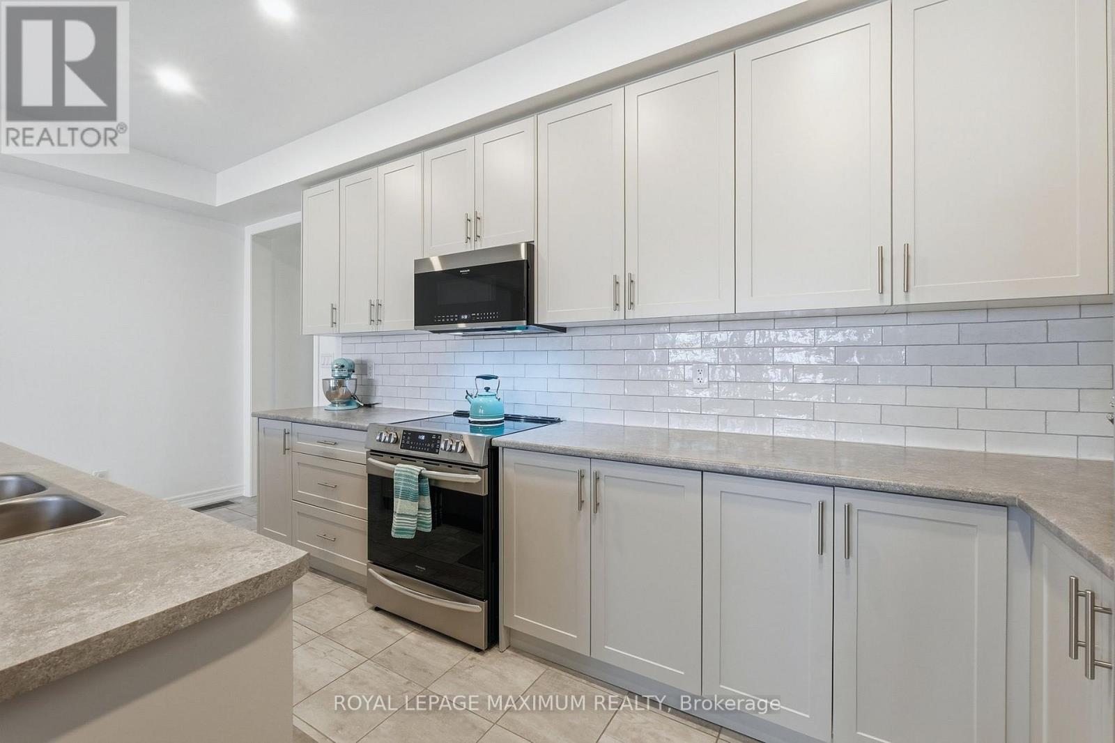 48 Cupples Farm Lane, East Gwillimbury, Ontario  L0G 1M0 - Photo 10 - N13153944