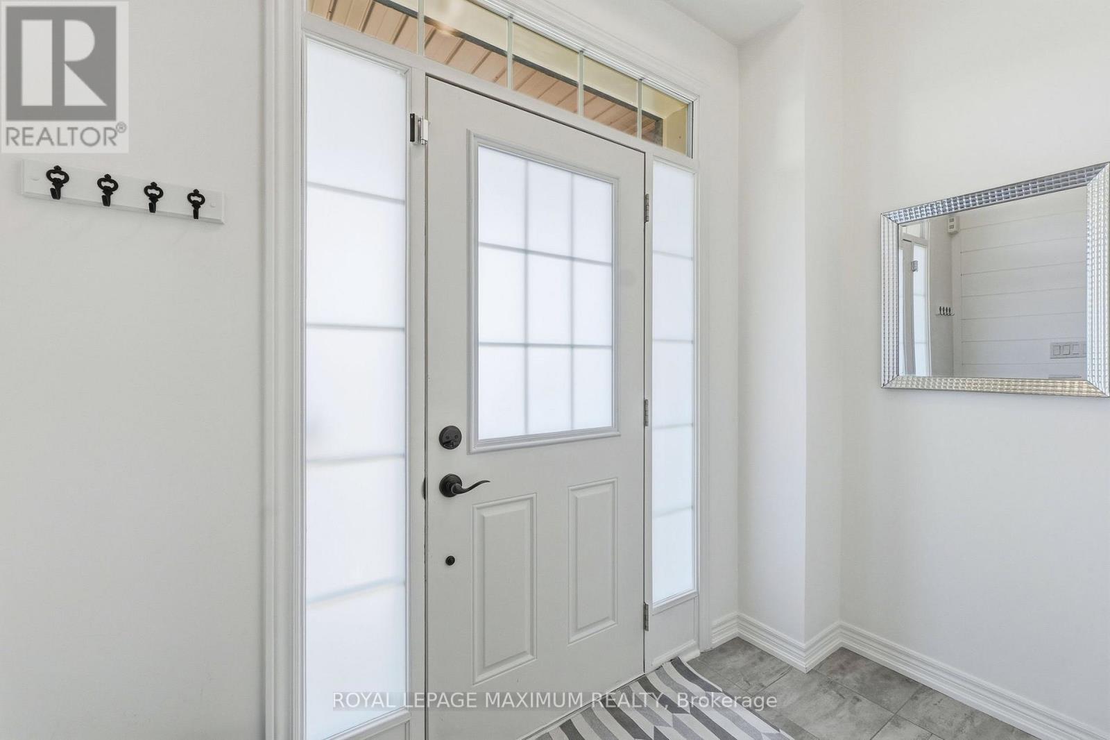48 Cupples Farm Lane, East Gwillimbury, Ontario  L0G 1M0 - Photo 2 - N13153944