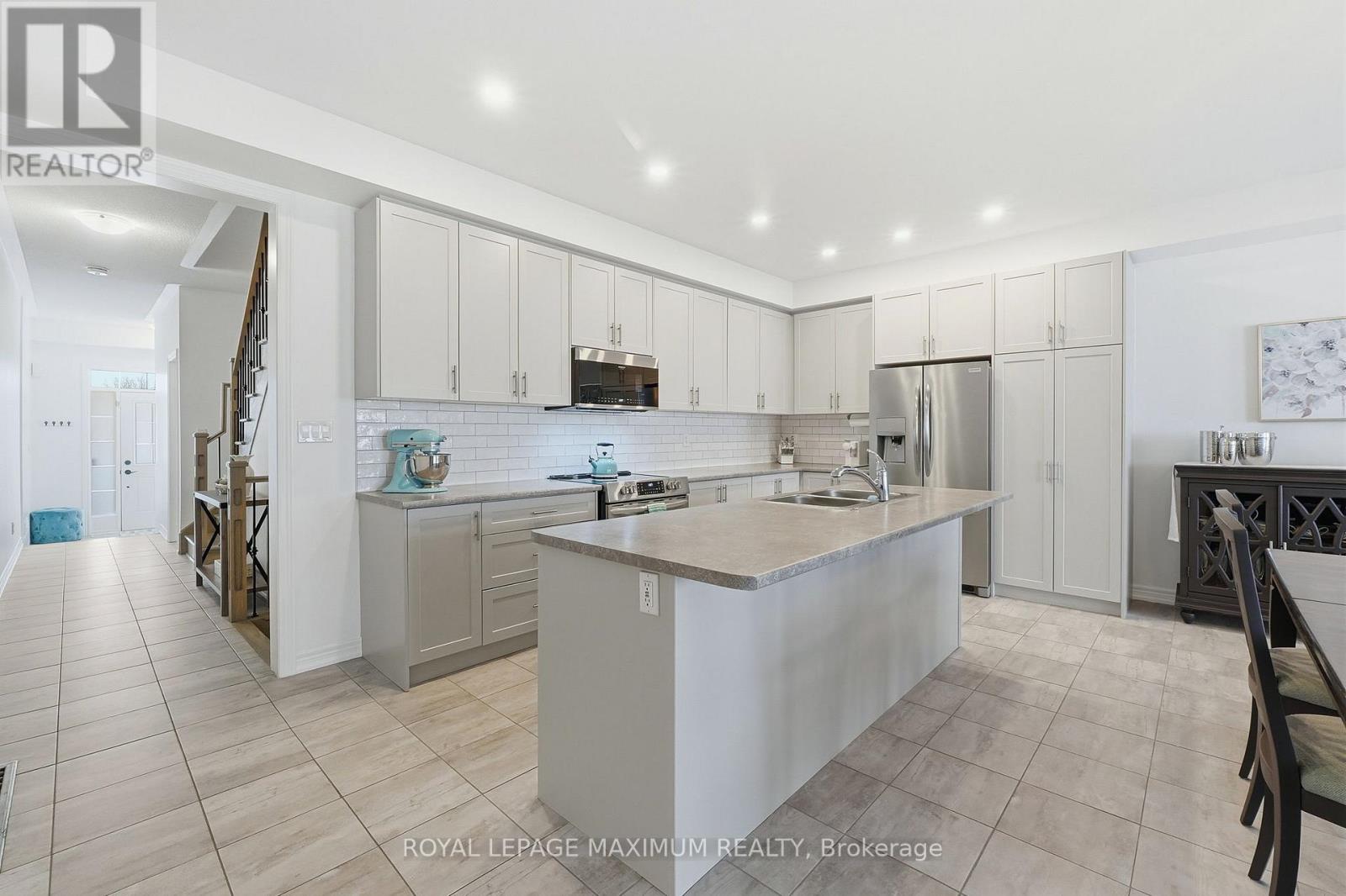 48 Cupples Farm Lane, East Gwillimbury, Ontario  L0G 1M0 - Photo 8 - N13153944