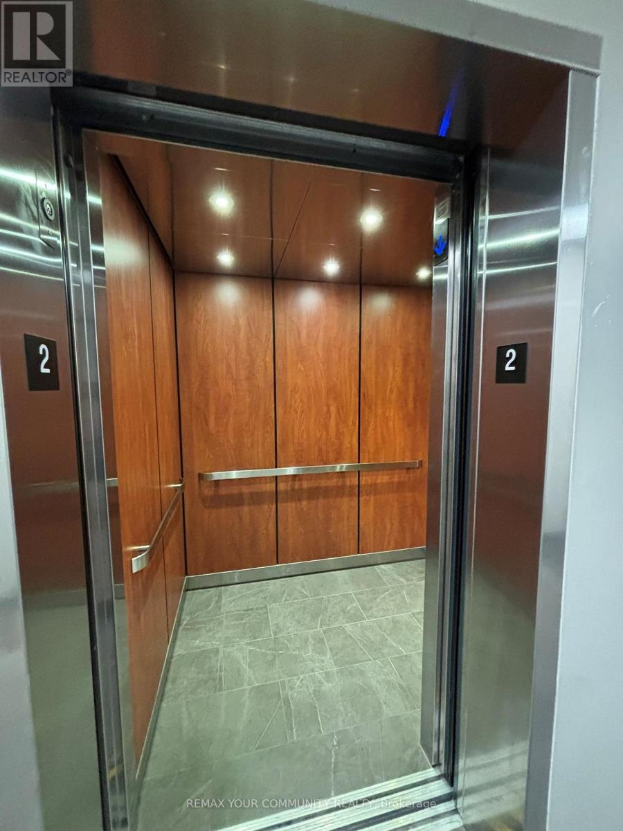 Unit 200e - 175 Mostar Street, Whitchurch-Stouffville, Ontario  L4A 0Y2 - Photo 5 - N13153958
