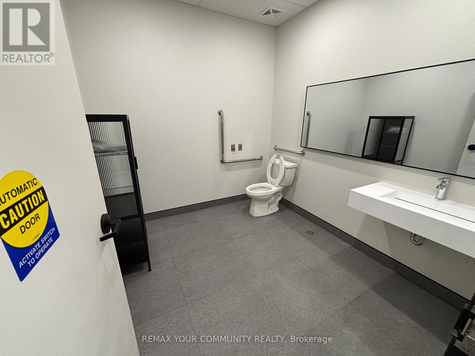 Unit 1 - 135 Addison Hall Circle, Aurora, Ontario L4G 3X8 - Photo 16 - N13153972