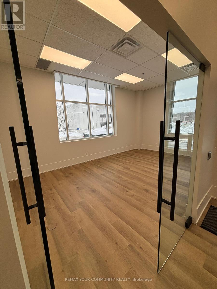 Unit 1 - 135 Addison Hall Circle, Aurora, Ontario L4G 3X8 - Photo 8 - N13153972