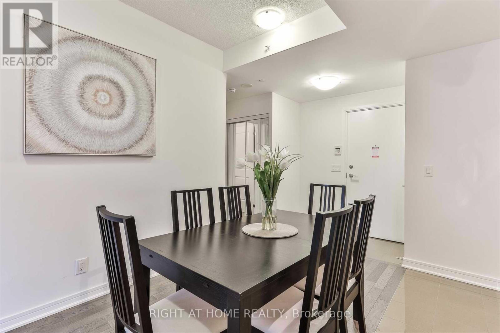 Se320 - 9199 Yonge Street, Richmond Hill, Ontario  L4C 1H7 - Photo 5 - N13154098