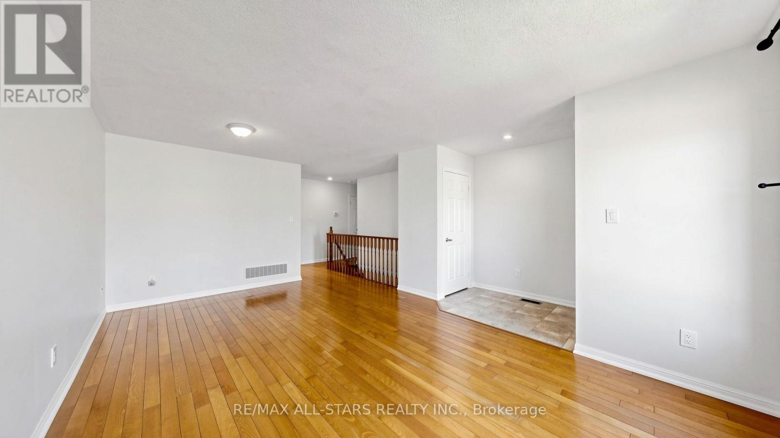 22 Geo Izatt Drive, Uxbridge, Ontario  L9P 0A4 - Photo 6 - N13154196
