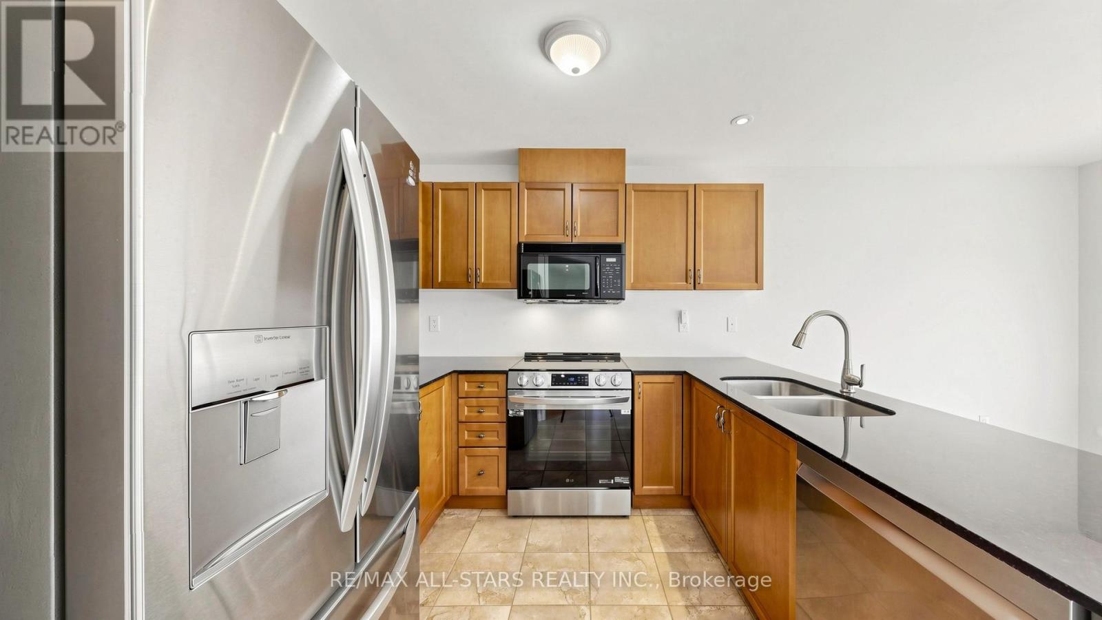 22 Geo Izatt Drive, Uxbridge, Ontario  L9P 0A4 - Photo 8 - N13154196