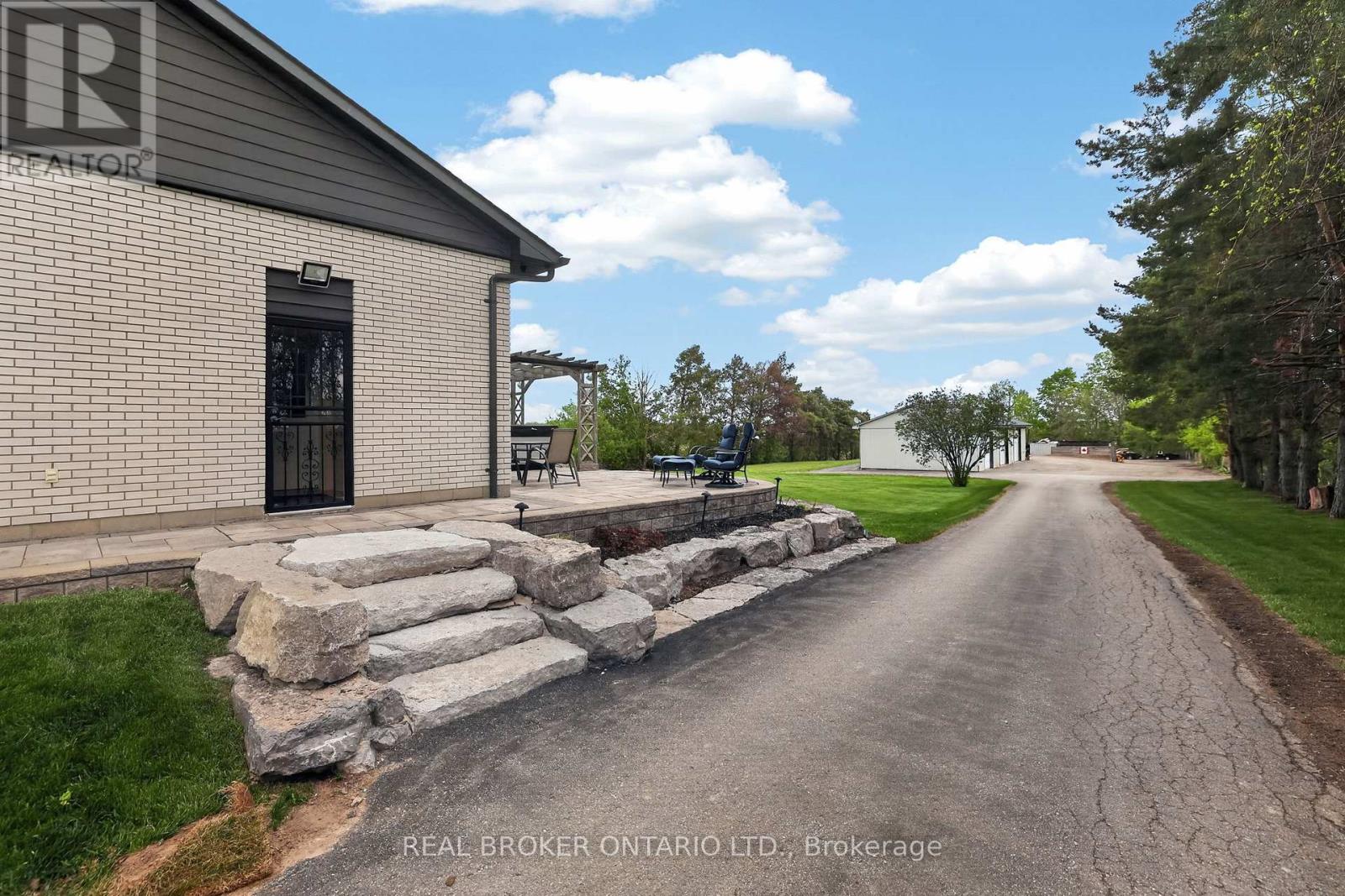 22213 Catering Road, East Gwillimbury, Ontario  L0G 1R0 - Photo 31 - N13154290