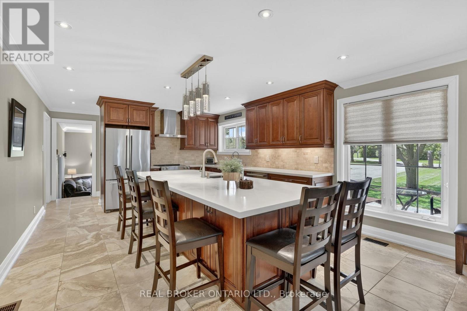 22213 Catering Road, East Gwillimbury, Ontario  L0G 1R0 - Photo 5 - N13154290