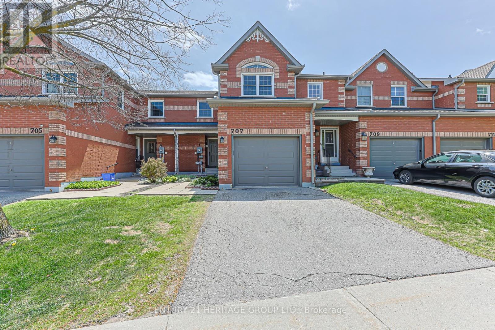 707 CARADONNA CRESCENT, Newmarket, Ontario