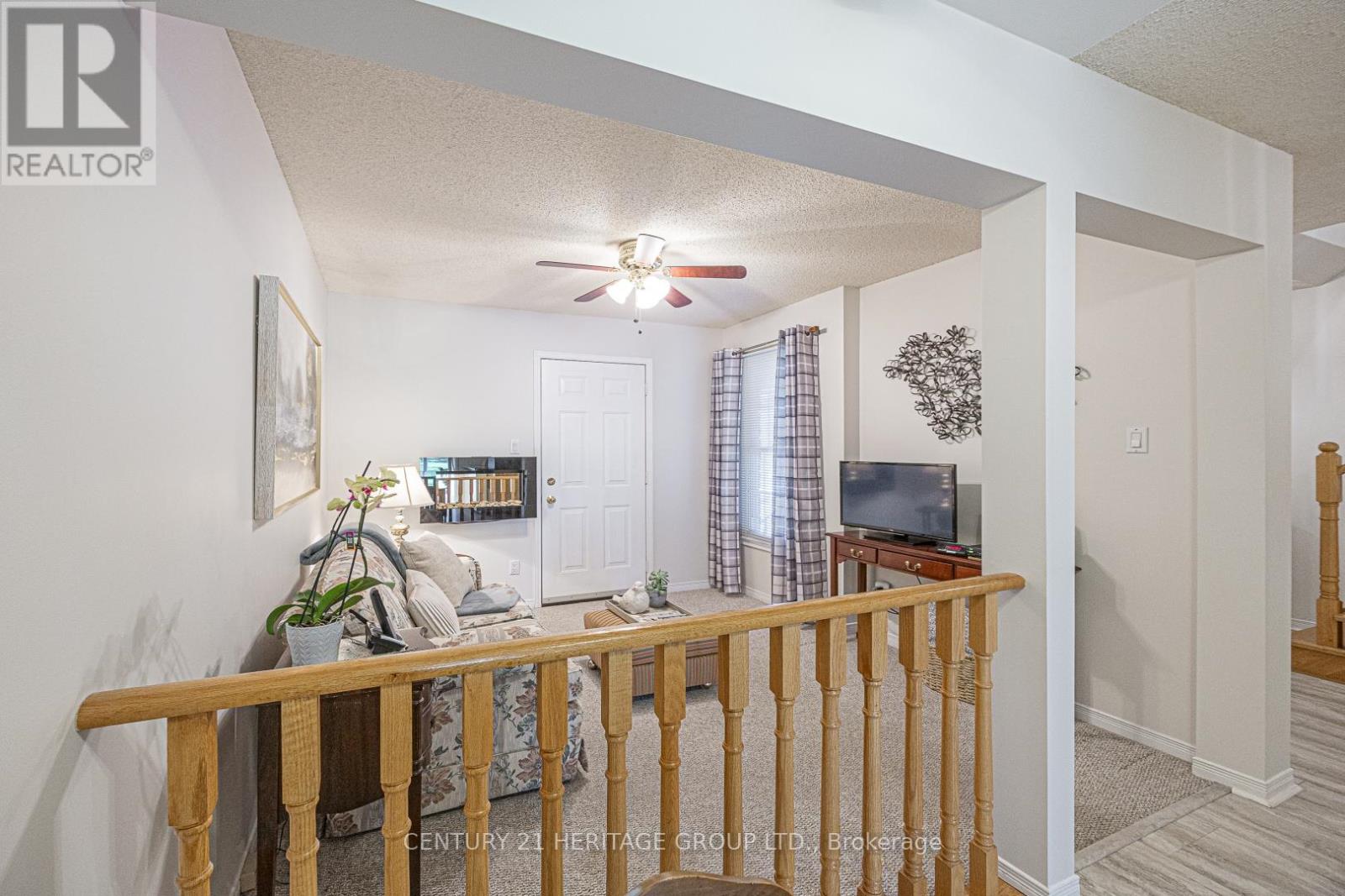 707 Caradonna Crescent, Newmarket, Ontario  L3X 1W5 - Photo 6 - N13154310