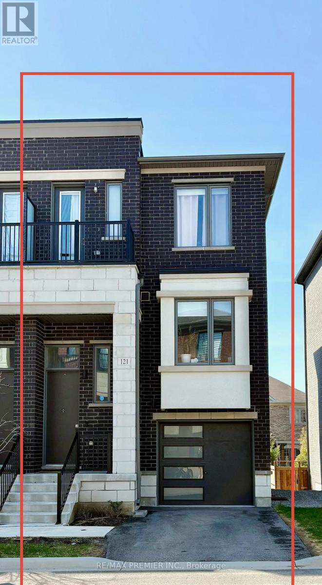121 RATTENBURY ROAD, Vaughan, Ontario