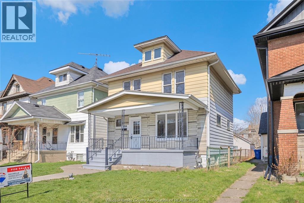 884 Moy, Windsor, Ontario N9A 2N8 - Photo 2 - 26011703
