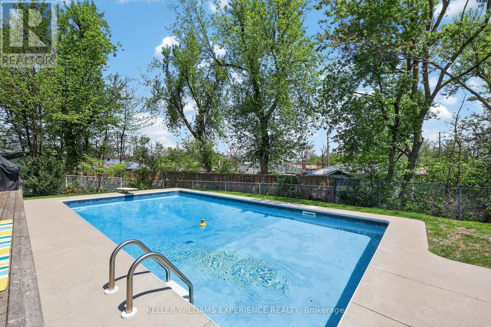 5 Atwood Court, Barrie, Ontario  L4N 4V3 - Photo 24 - S13153772