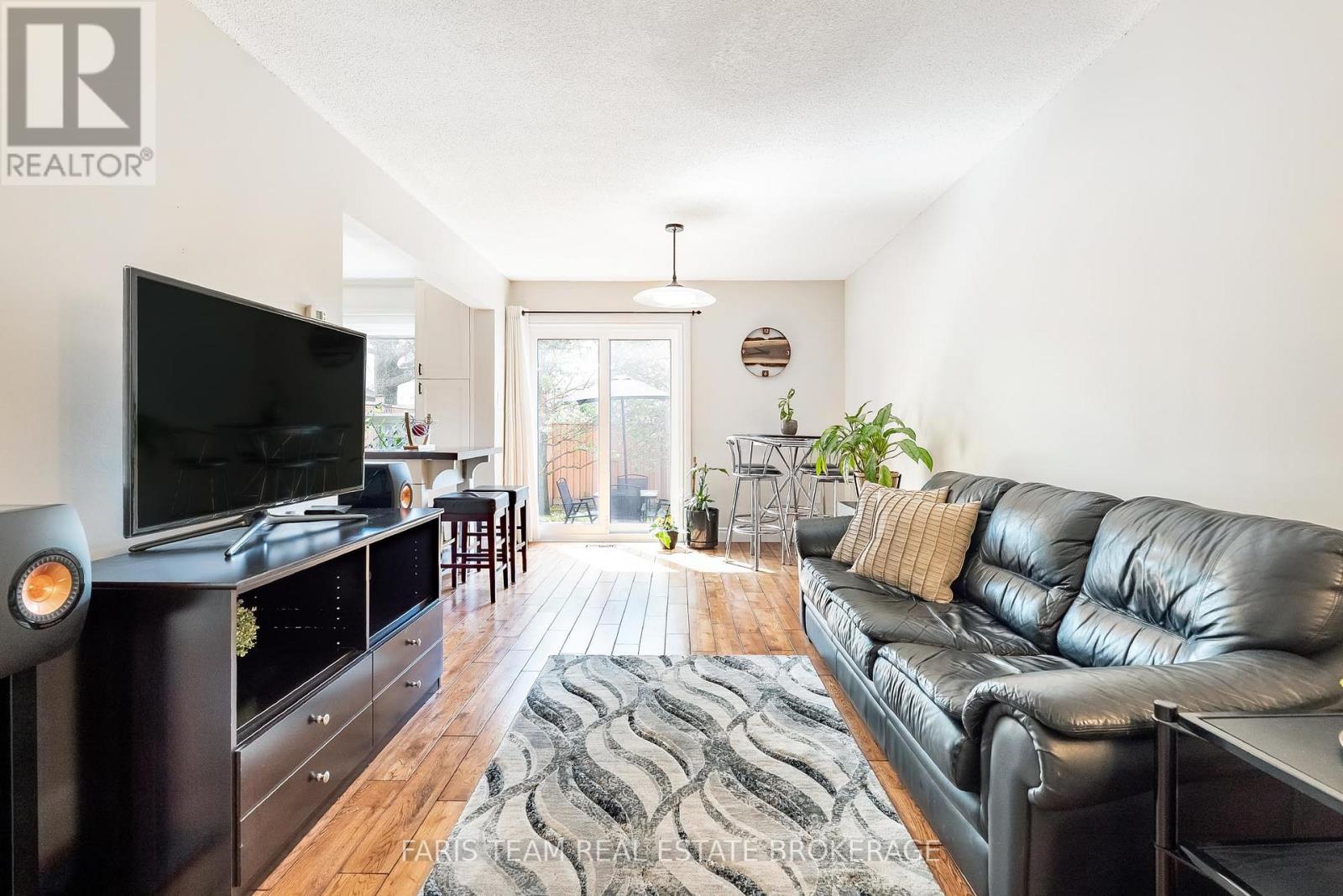 64 - 165 Kozlov Street, Barrie, Ontario  L4N 7M7 - Photo 11 - S13154020