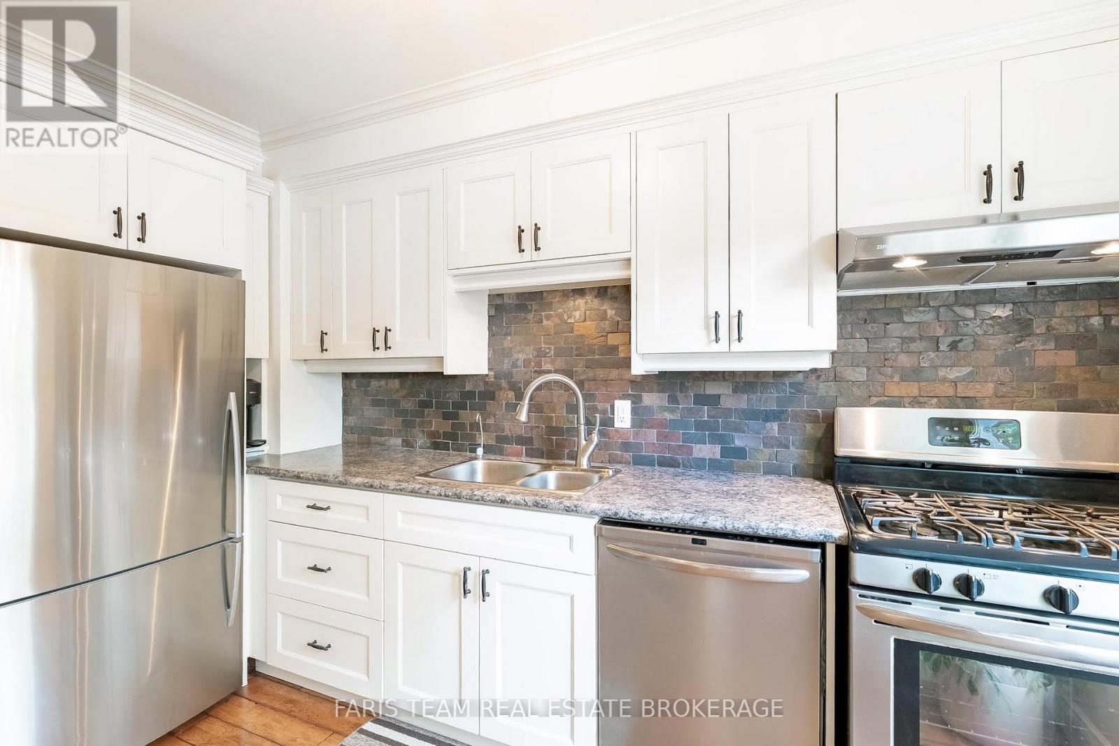 64 - 165 Kozlov Street, Barrie, Ontario  L4N 7M7 - Photo 6 - S13154020