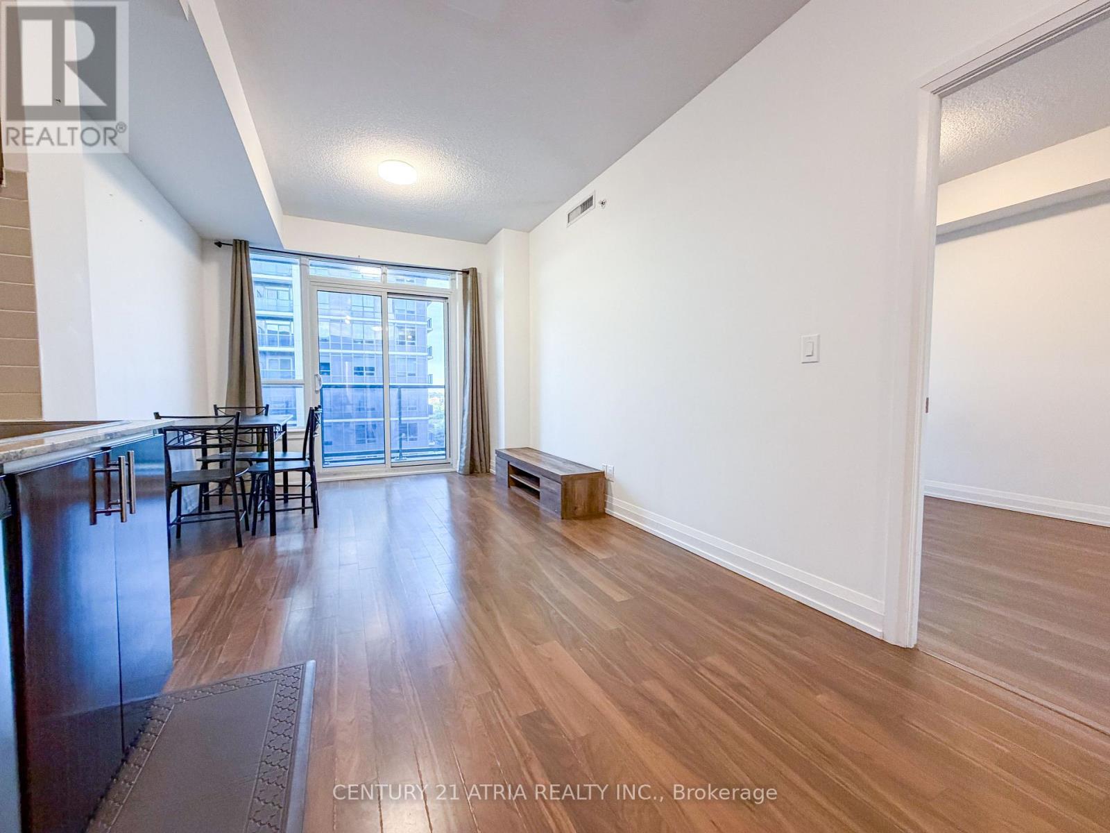 735 - 7161 Yonge Street, Markham, Ontario  L3T 0C8 - Photo 3 - N13034104