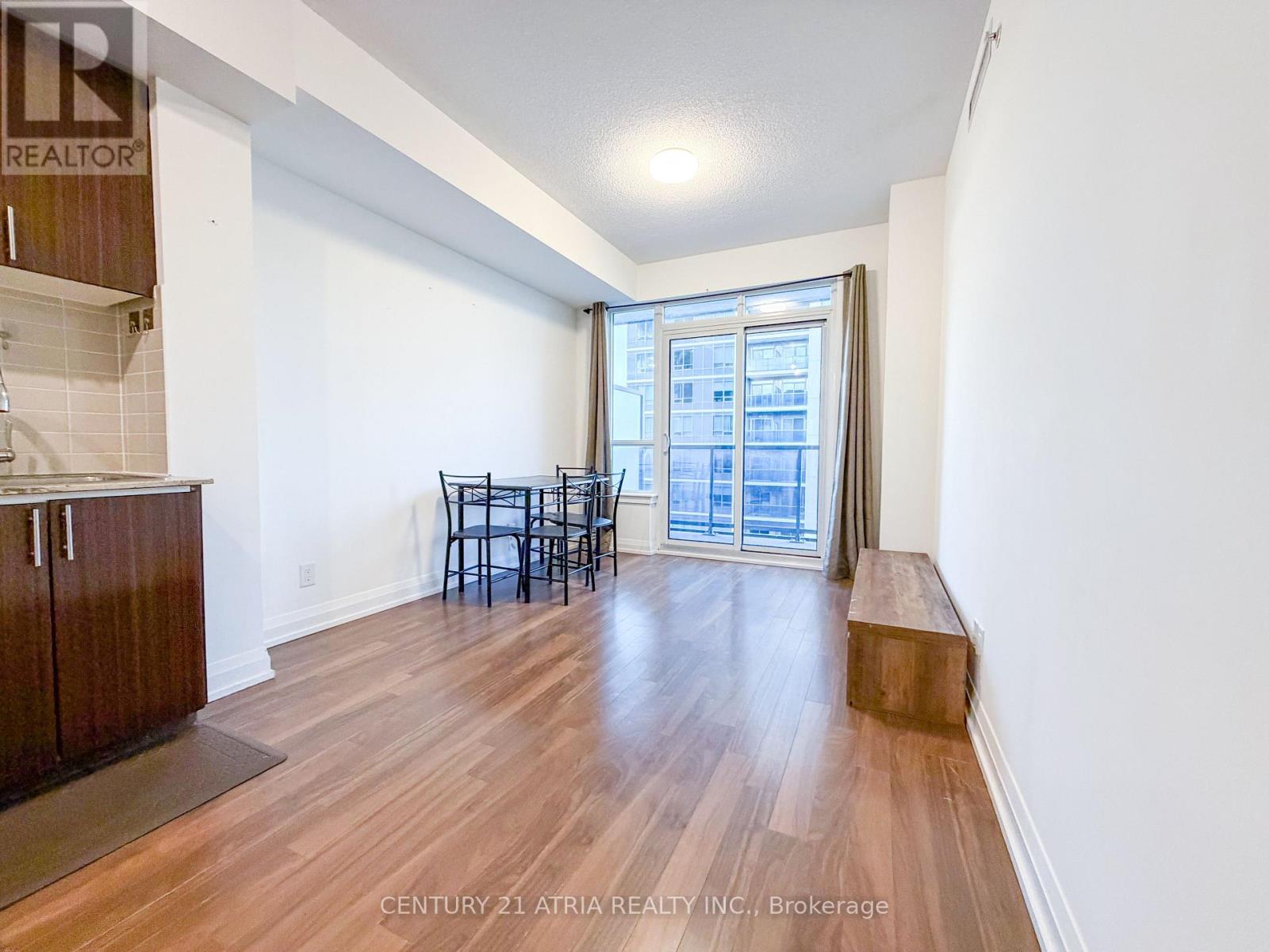 735 - 7161 Yonge Street, Markham, Ontario  L3T 0C8 - Photo 4 - N13034104