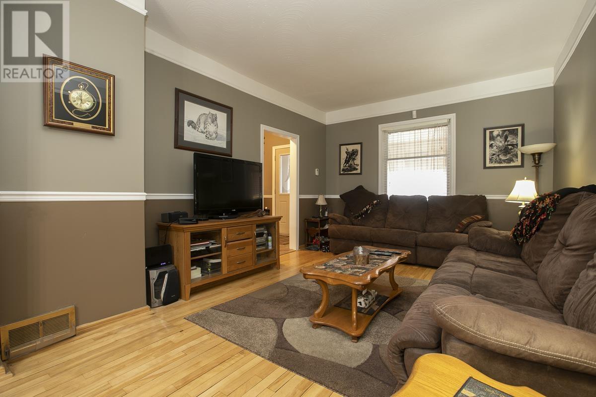 222 Hudson St, Sault Ste. Marie, Ontario  P6A 1T5 - Photo 15 - SM260670