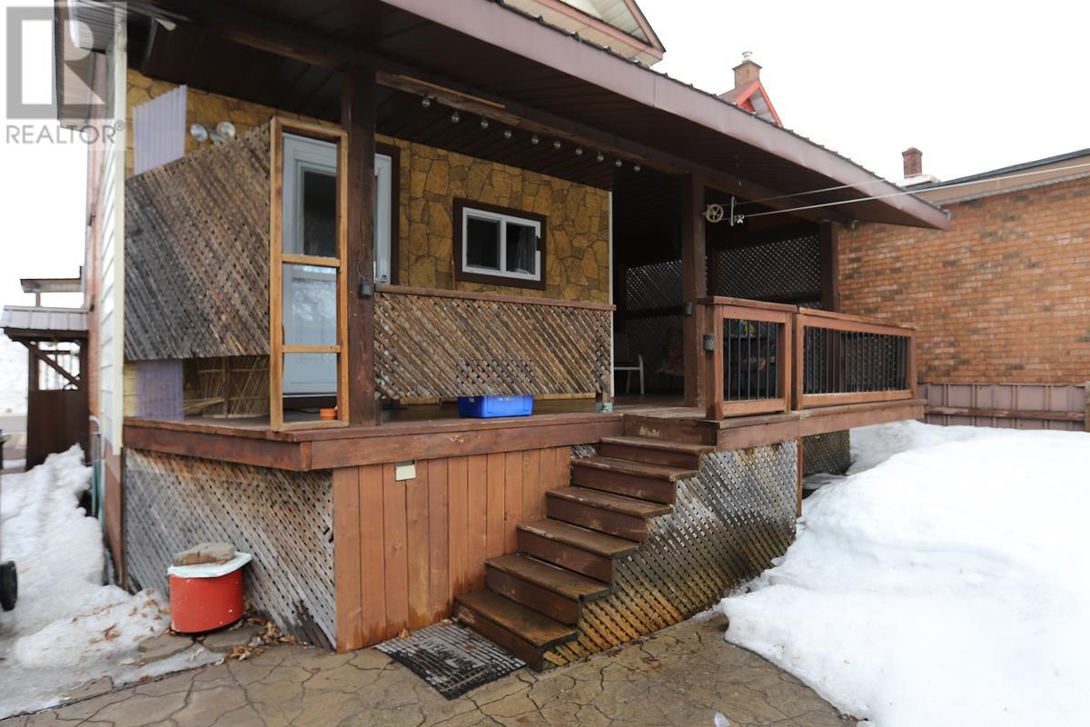 222 Hudson St, Sault Ste. Marie, Ontario  P6A 1T5 - Photo 7 - SM260670