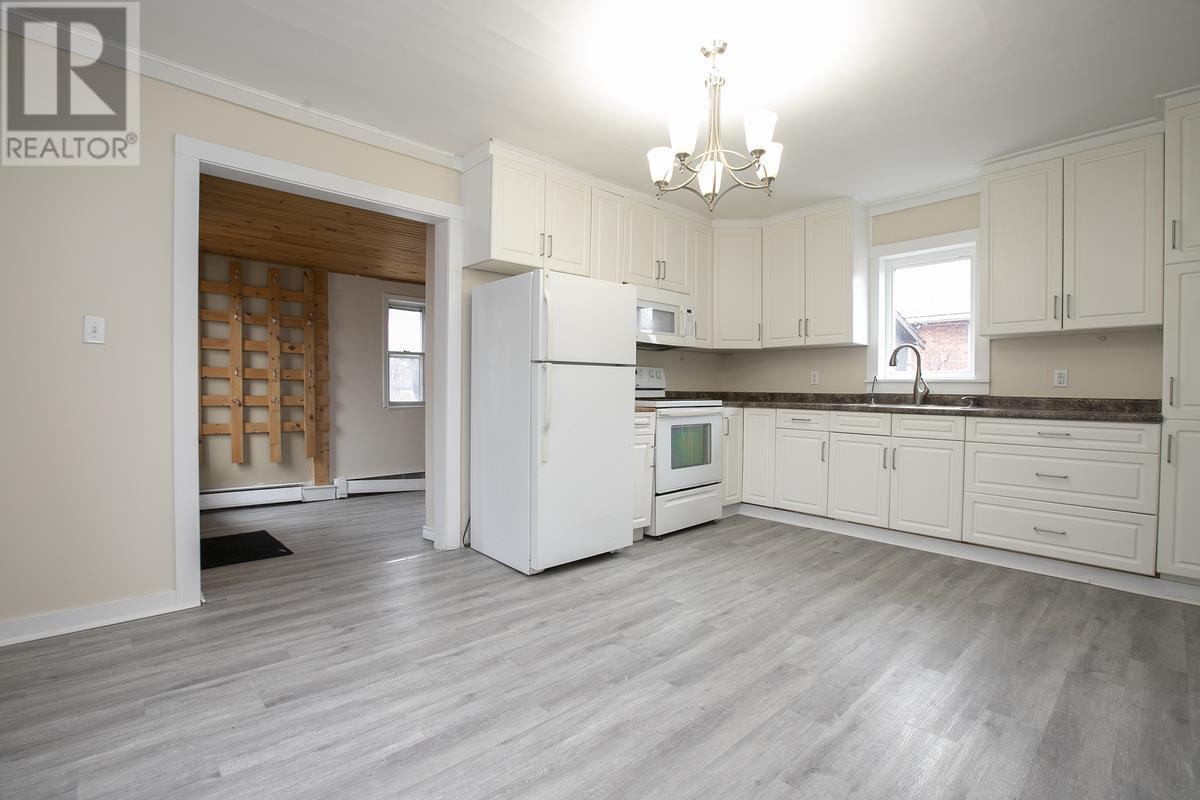 351 Bloor St W, Sault Ste. Marie, Ontario  P6C 1J6 - Photo 19 - SM260875