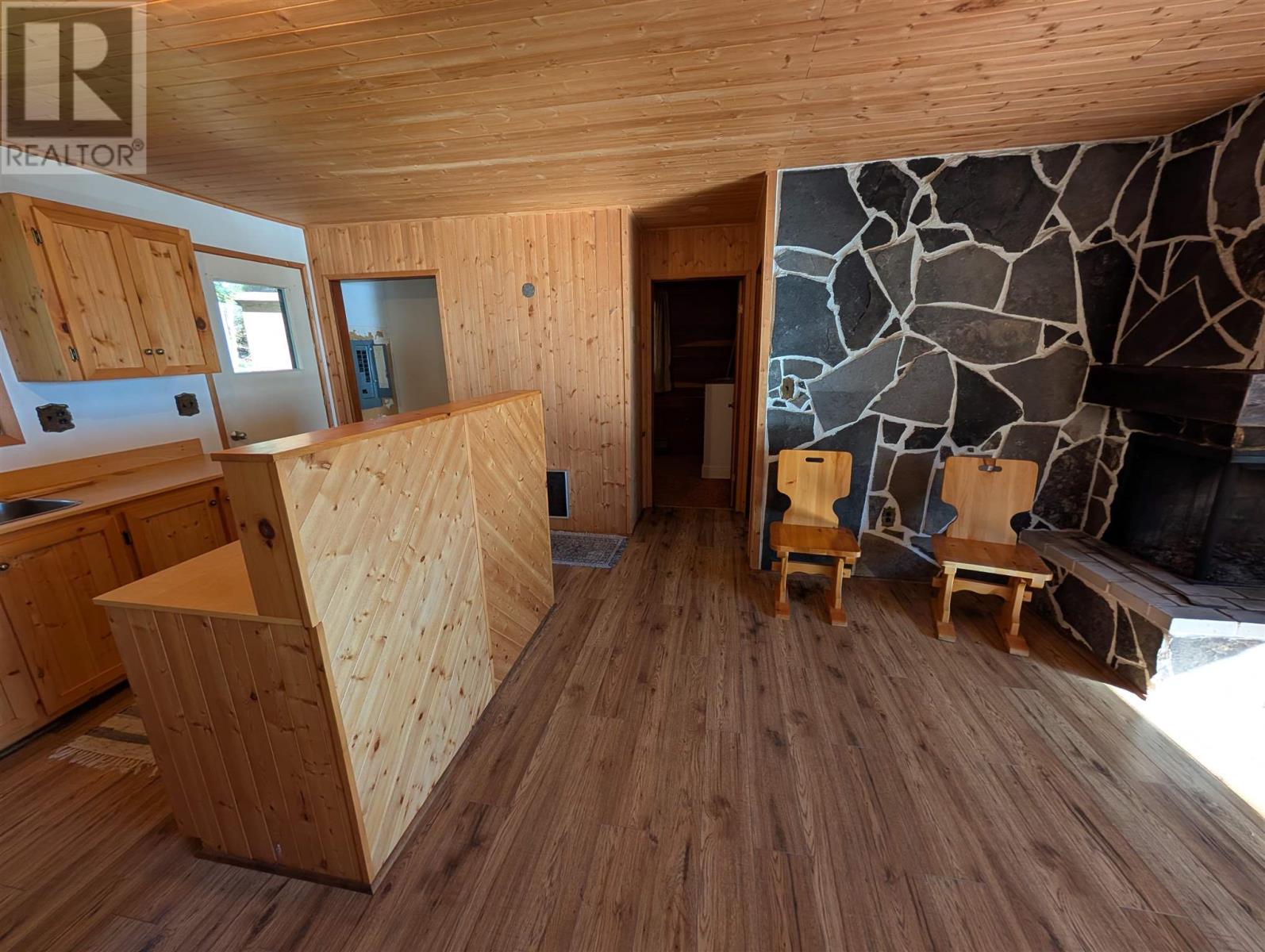 27b Long Beach Rd, Wawa, Ontario P0S 1K0 - Photo 27 - SM261001