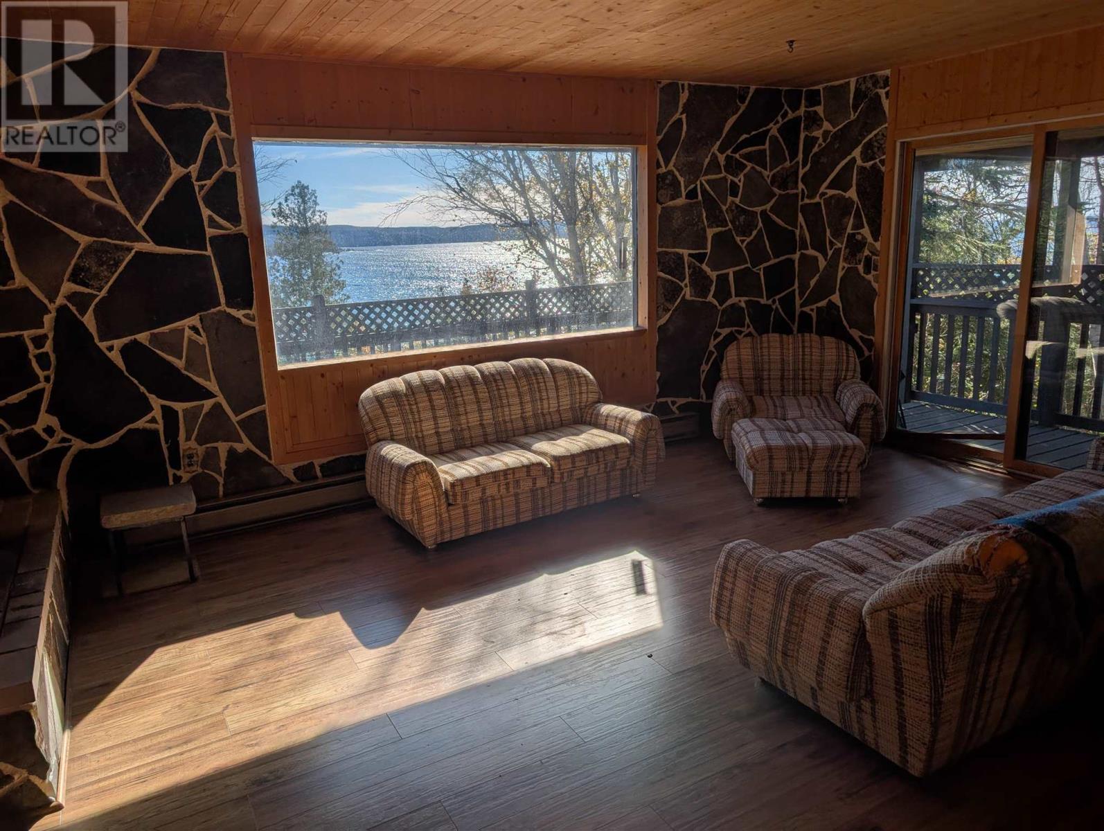 27b Long Beach Rd, Wawa, Ontario P0S 1K0 - Photo 20 - SM261001