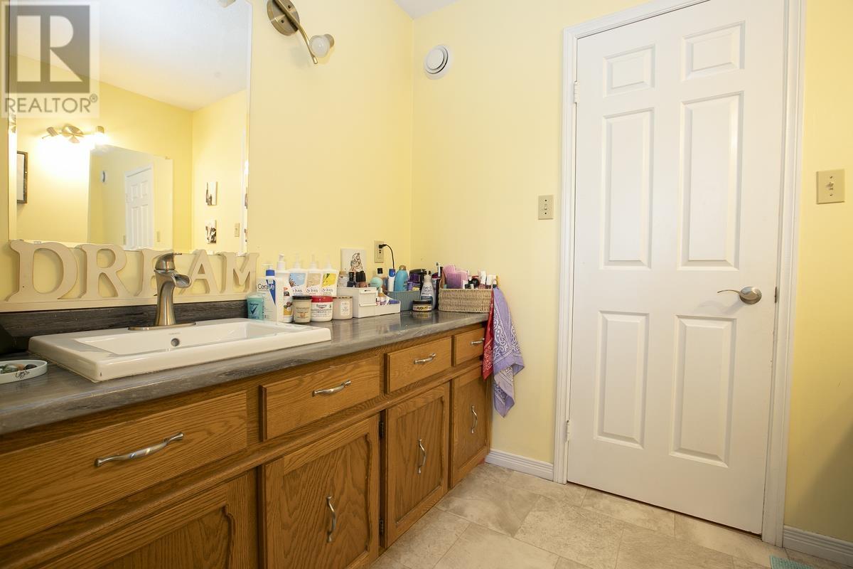 97 Greenview Ln, Sault Ste. Marie, Ontario  P6A 6K8 - Photo 31 - SM260913