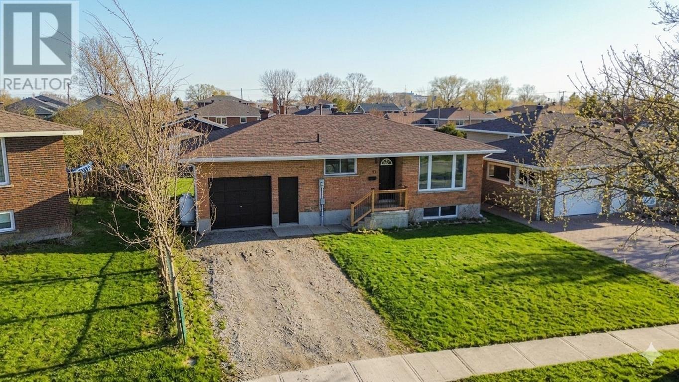 35 Pozzebon CRES, Sault Ste. Marie, Ontario