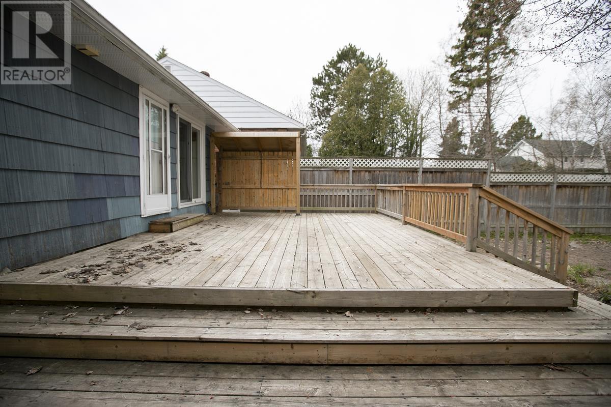 85 Shannon Rd, Sault Ste. Marie, Ontario  P6A 4J6 - Photo 3 - SM261053