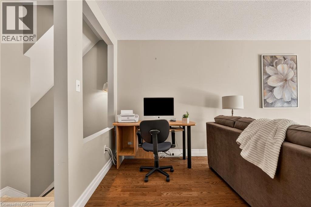 1675 Upper Gage Avenue Unit# 31, Hamilton, Ontario  L8W 3R8 - Photo 5 - 40832083