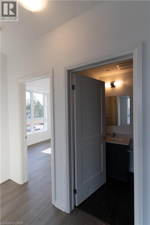 101 Golden Eagle Road Unit# 215, Waterloo, Ontario N2V 0H4 - Photo 12 - 40831587