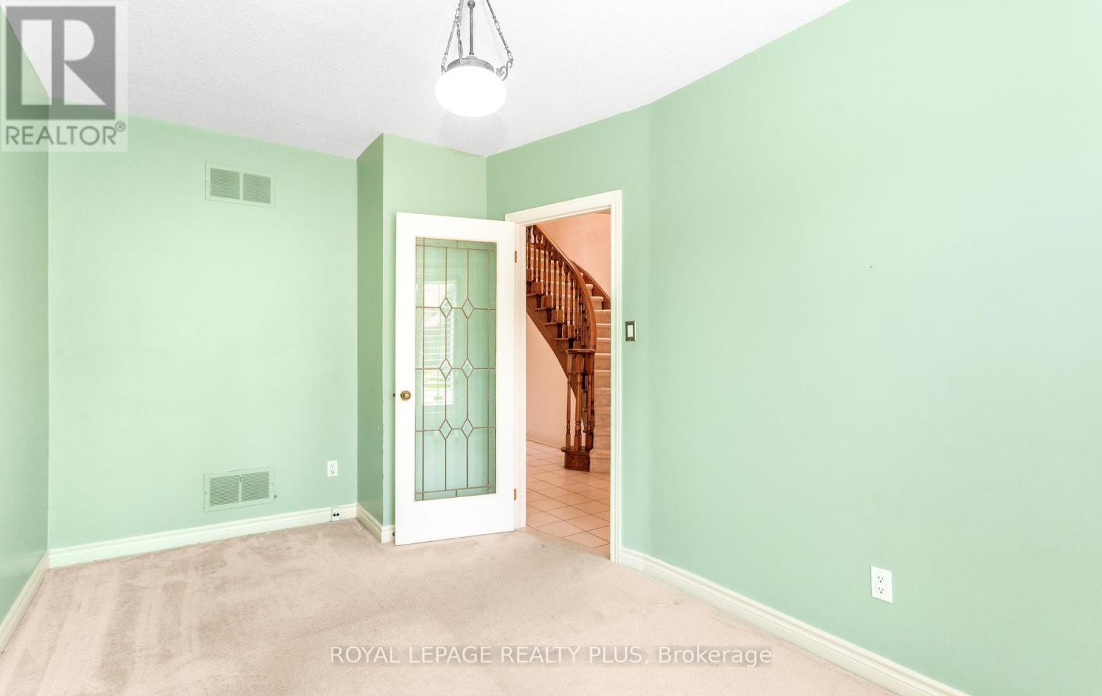 1491 The Links Drive, Oakville, Ontario  L6M 2P2 - Photo 15 - W13153784