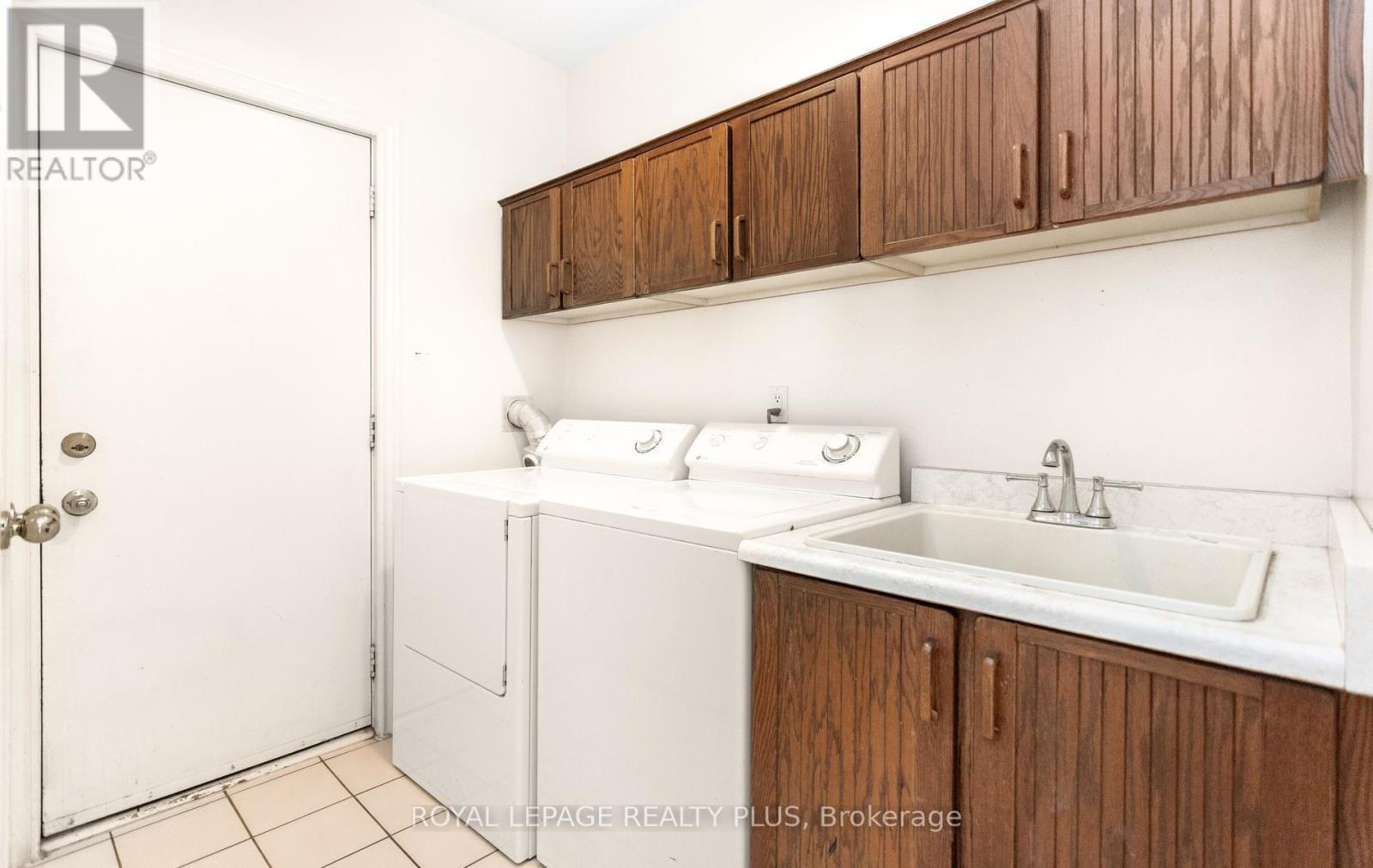 1491 The Links Drive, Oakville, Ontario  L6M 2P2 - Photo 17 - W13153784