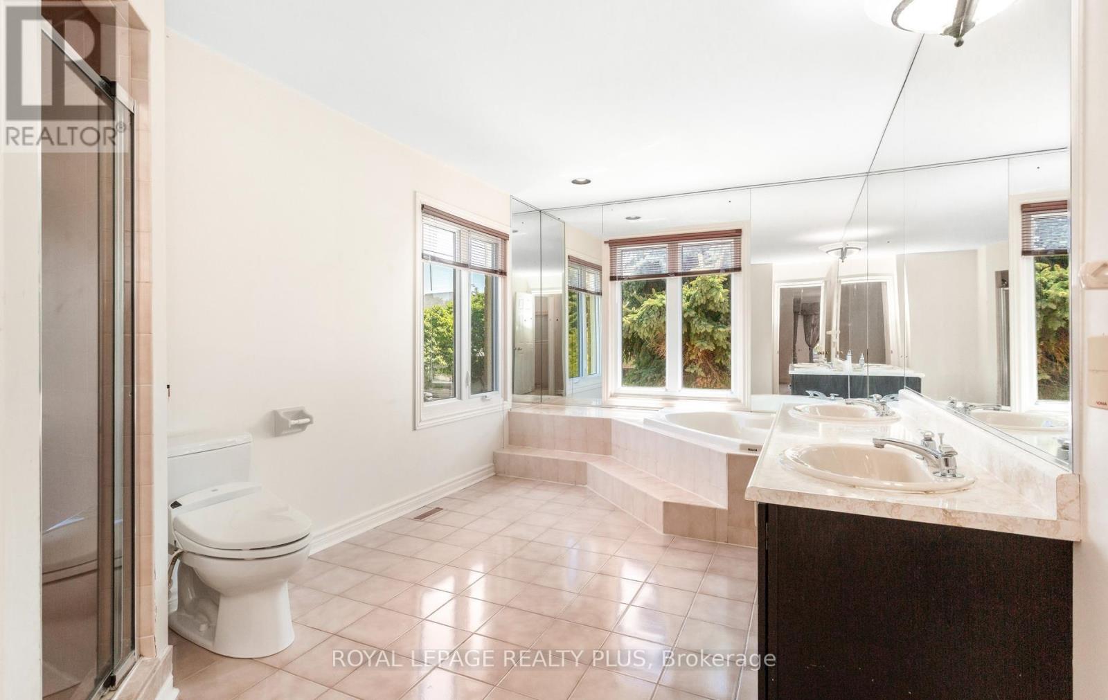 1491 The Links Drive, Oakville, Ontario  L6M 2P2 - Photo 23 - W13153784