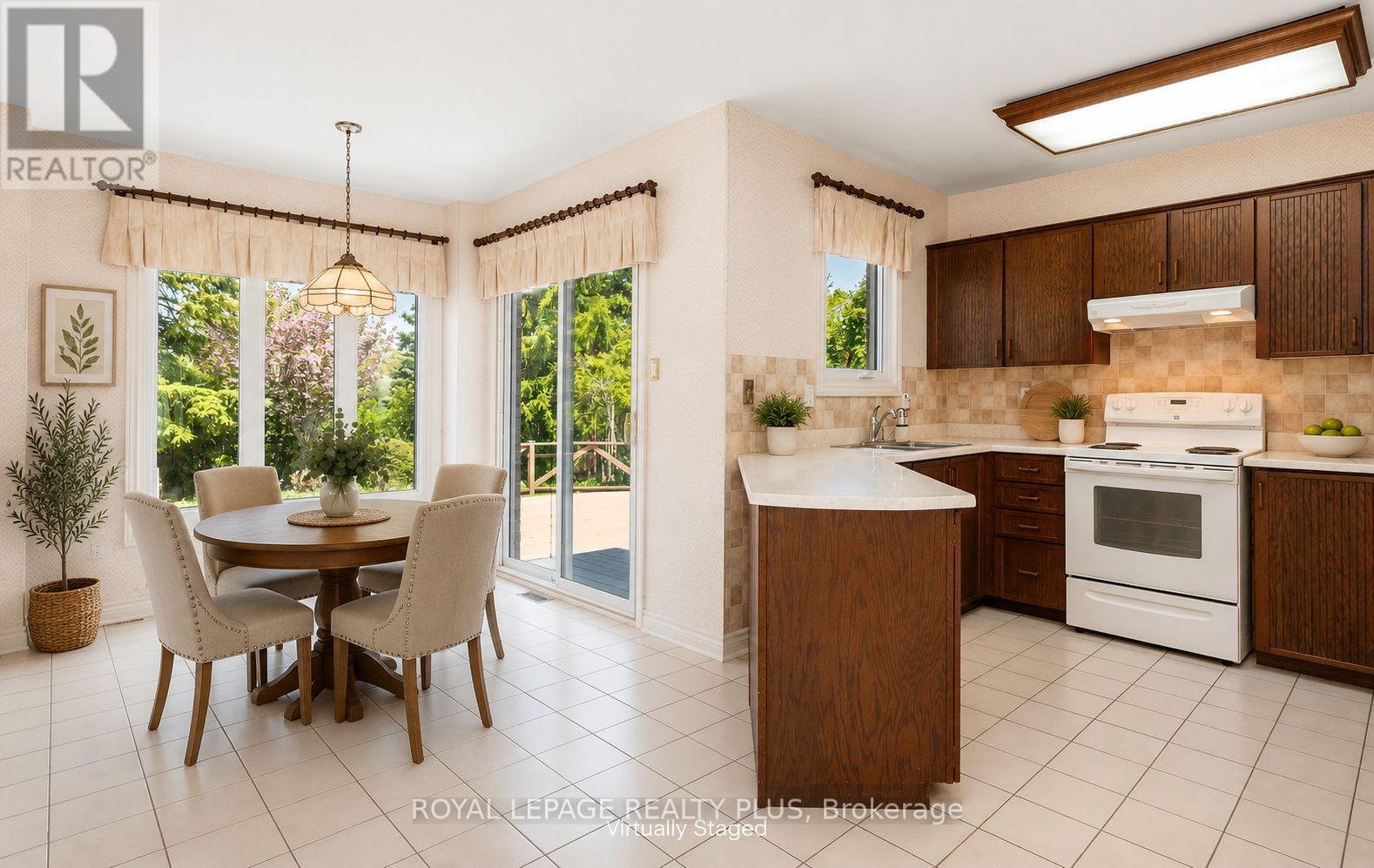 1491 The Links Drive, Oakville, Ontario  L6M 2P2 - Photo 9 - W13153784