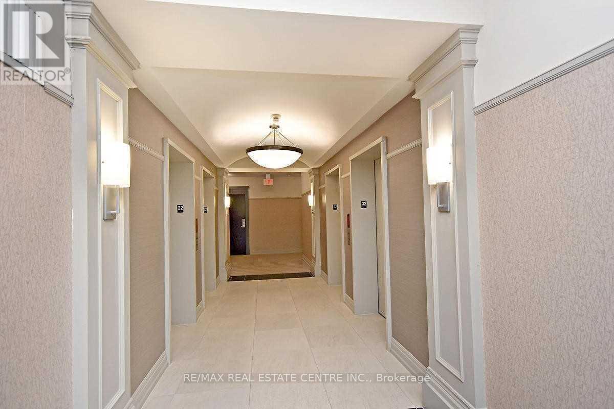 3206 - 388 Prince Of Wales Drive, Mississauga, Ontario  L5B 0A1 - Photo 4 - W13153792