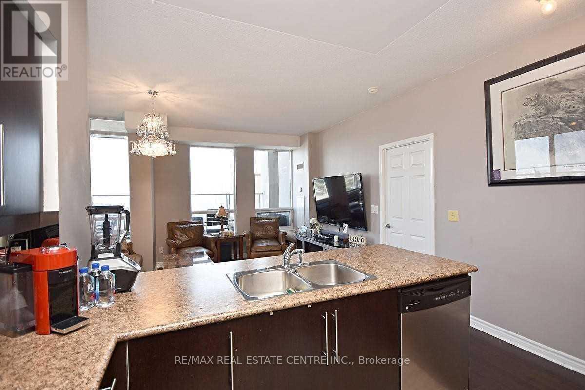 3206 - 388 Prince Of Wales Drive, Mississauga, Ontario  L5B 0A1 - Photo 9 - W13153792