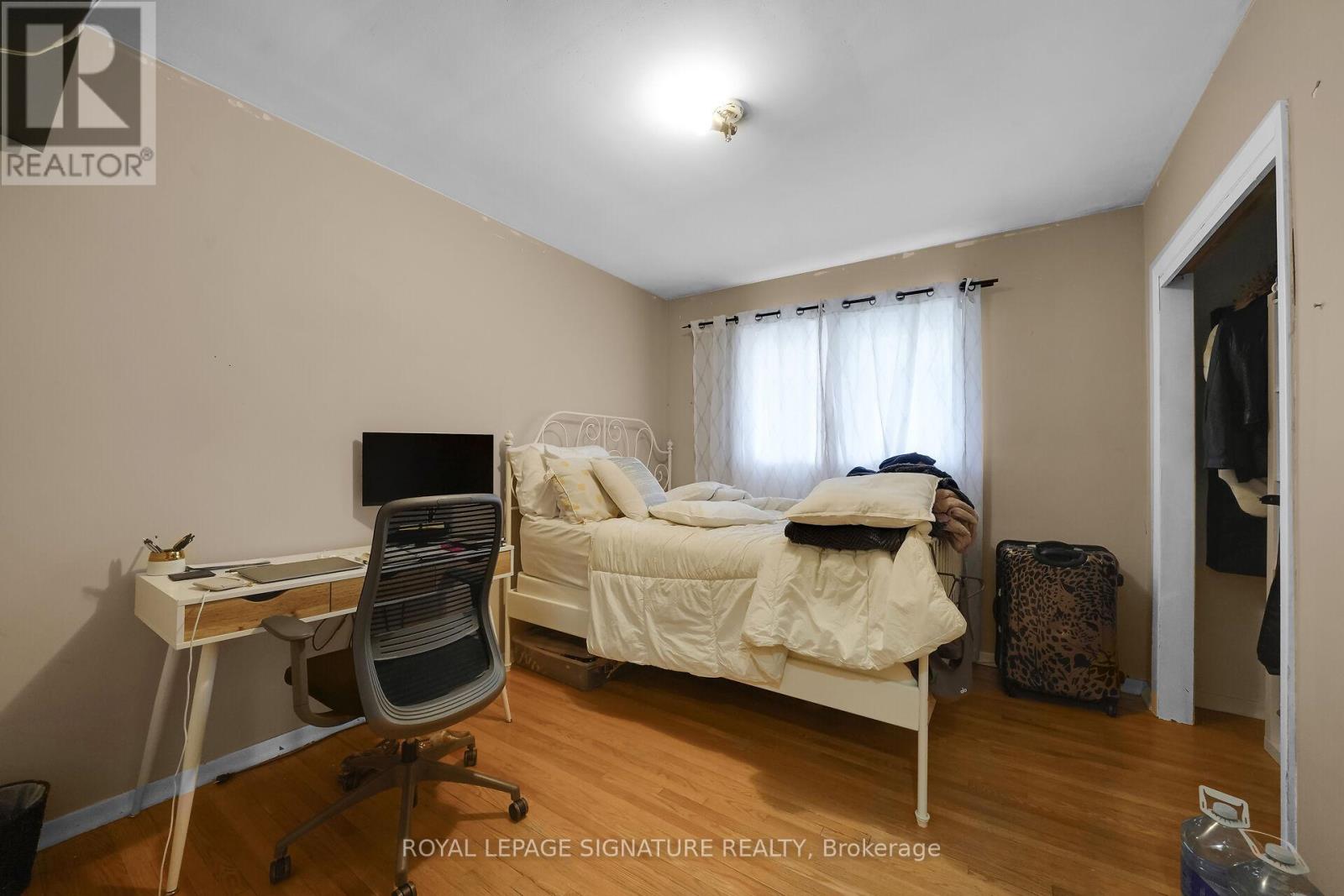 22 Hamptonbrook Drive, Toronto, Ontario  M9P 1A1 - Photo 15 - W13153842