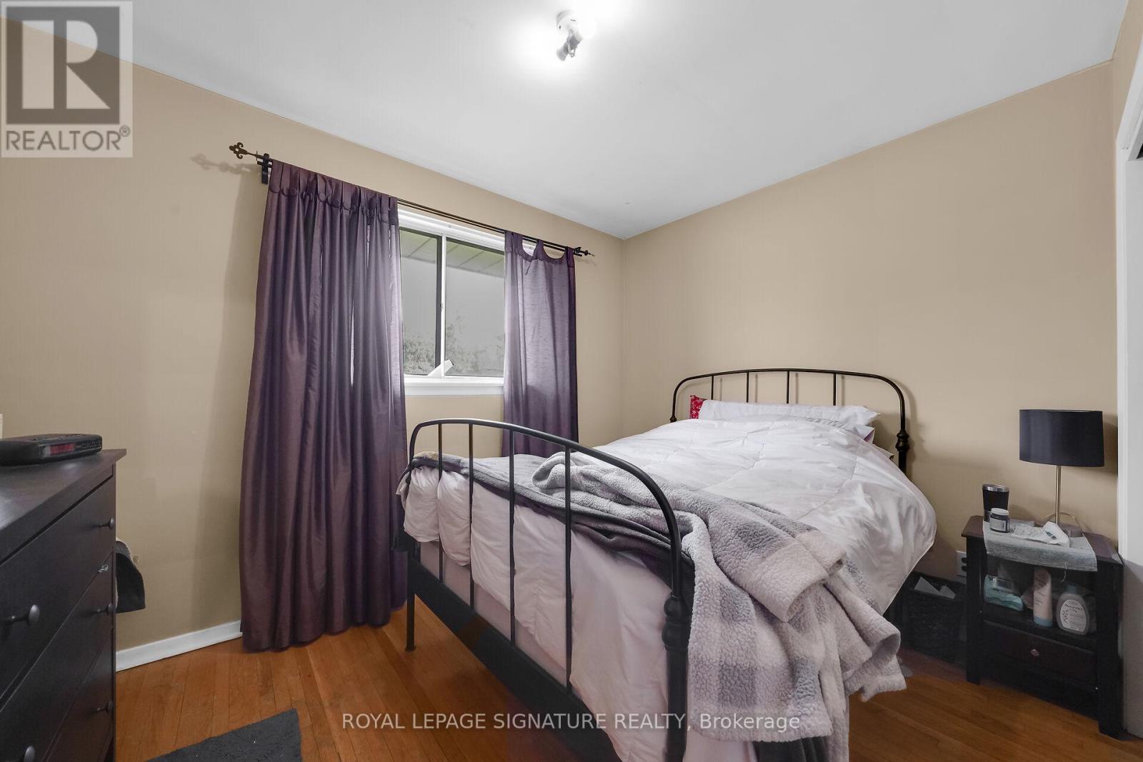 22 Hamptonbrook Drive, Toronto, Ontario  M9P 1A1 - Photo 16 - W13153842