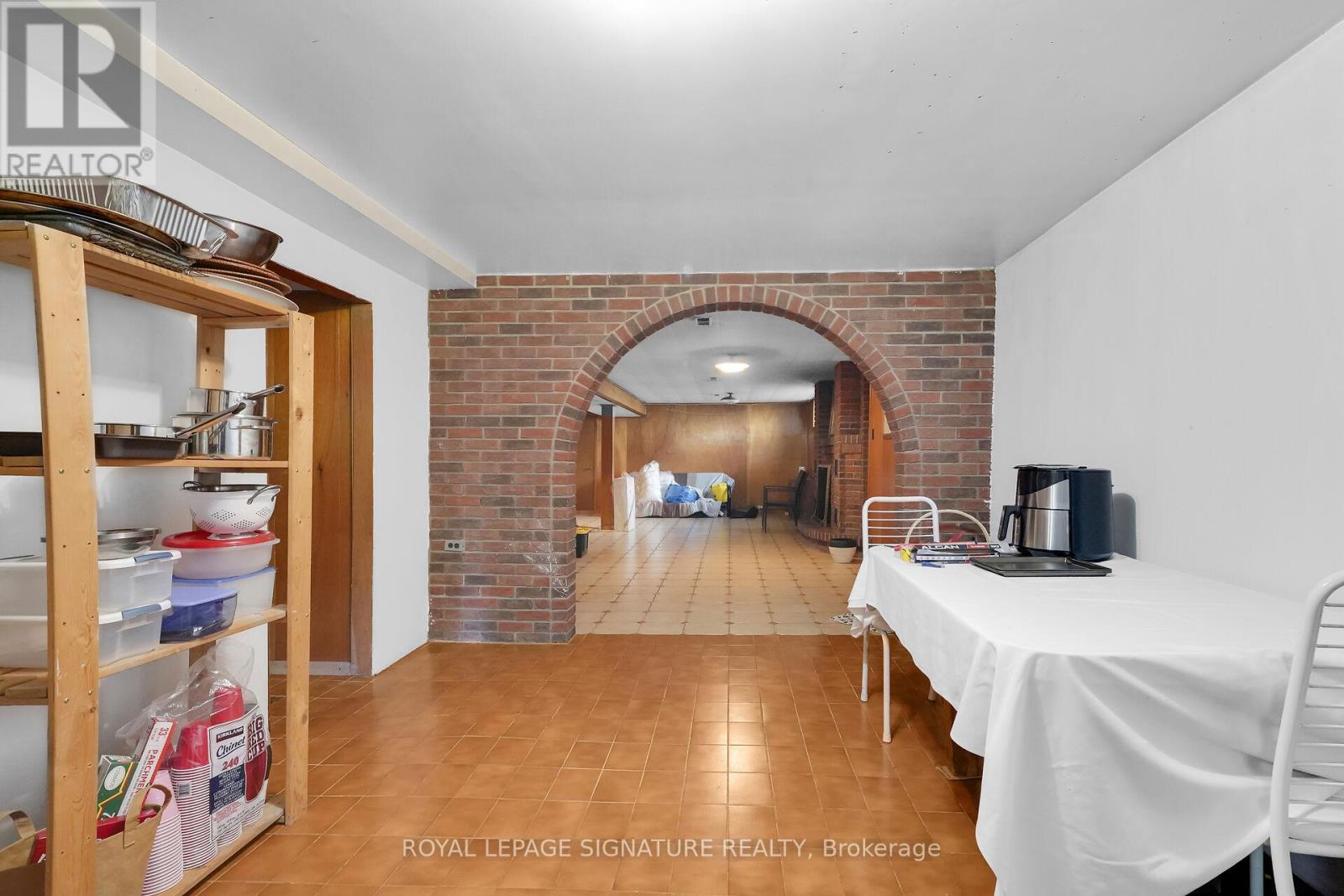22 Hamptonbrook Drive, Toronto, Ontario  M9P 1A1 - Photo 25 - W13153842