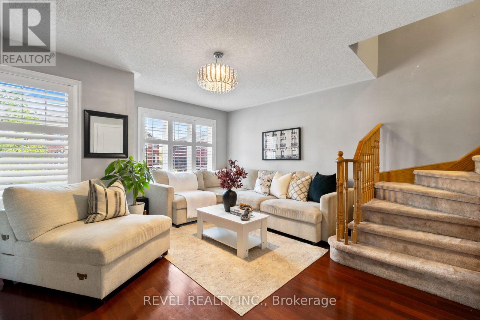 44 Denison Avenue, Brampton, Ontario  L6X 0H1 - Photo 6 - W13153874