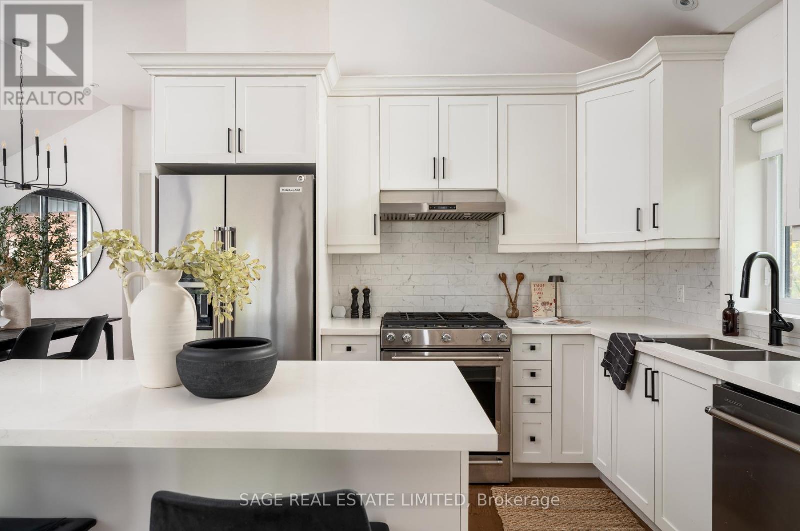 7 Rathgar Avenue, Toronto, Ontario  M9C 2E7 - Photo 7 - W13153932
