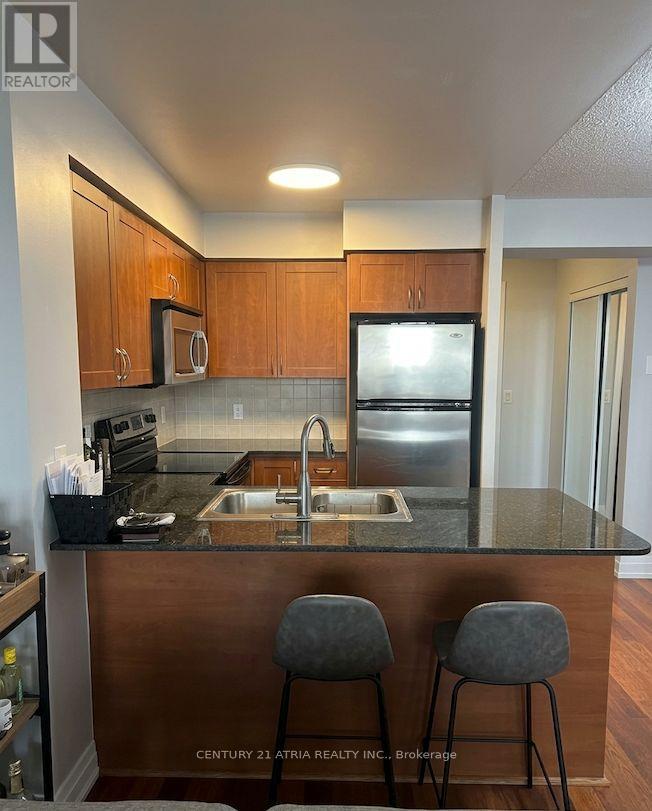 412 - 1060 Sheppard Avenue W, Toronto, Ontario  M3J 0G7 - Photo 2 - W13153970