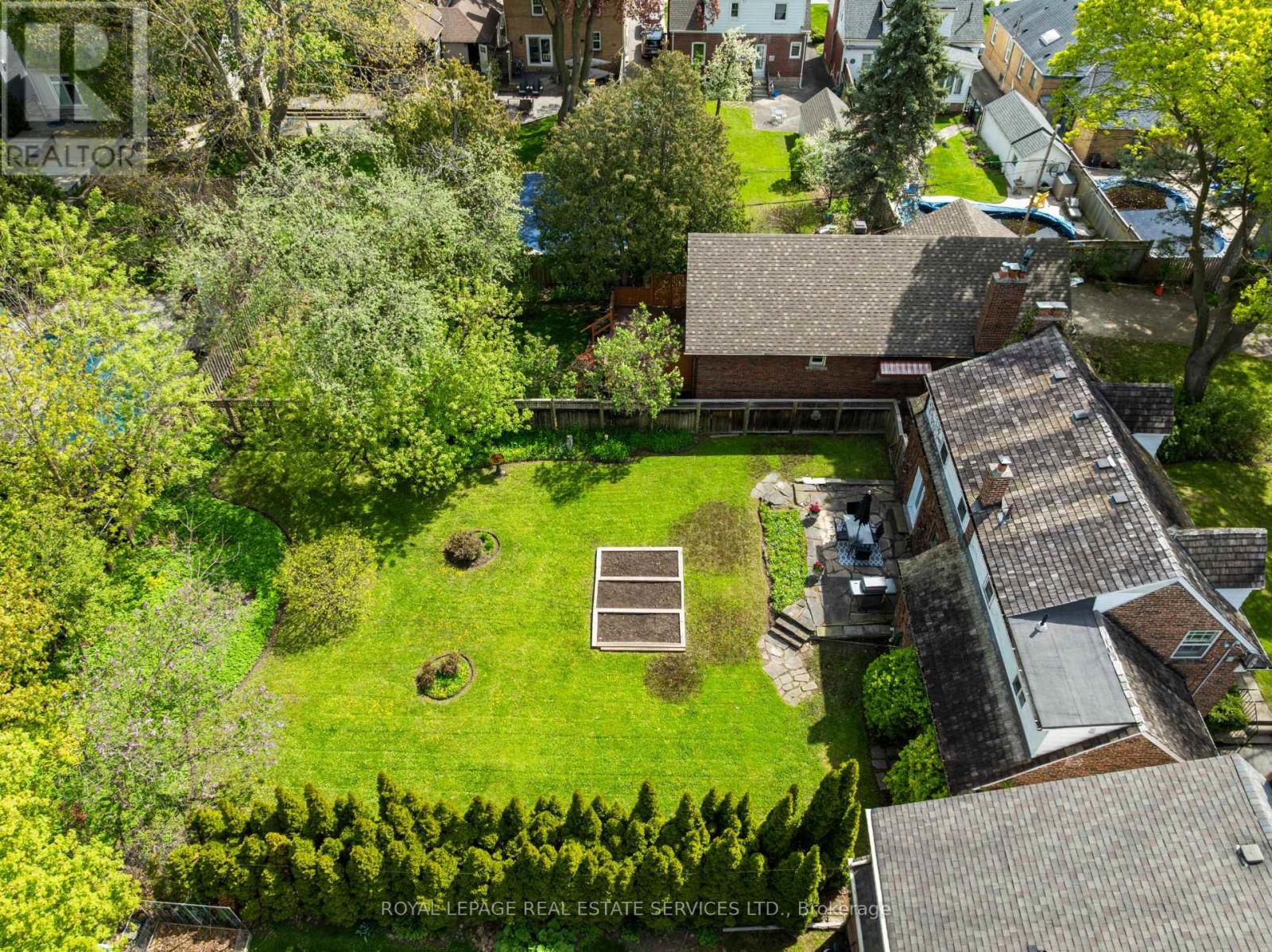 28 Holloway Road, Toronto, Ontario  M9A 1G1 - Photo 6 - W13154070