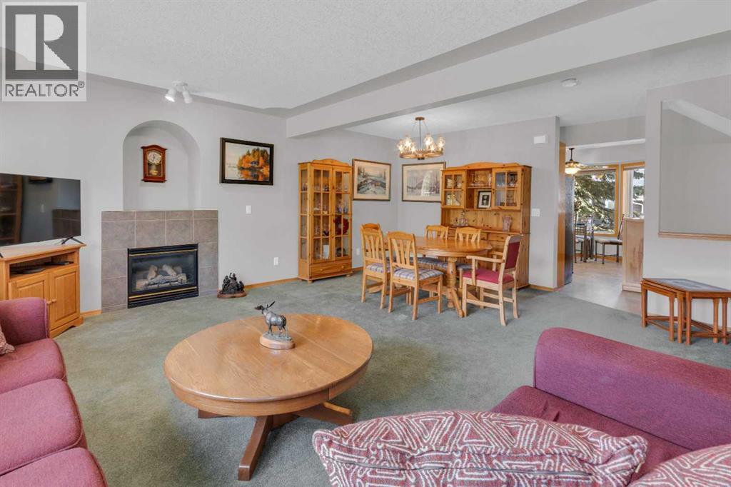 675 Regal Park NE, Calgary, Alberta  T2E 0S6 - Photo 6 - A2311479