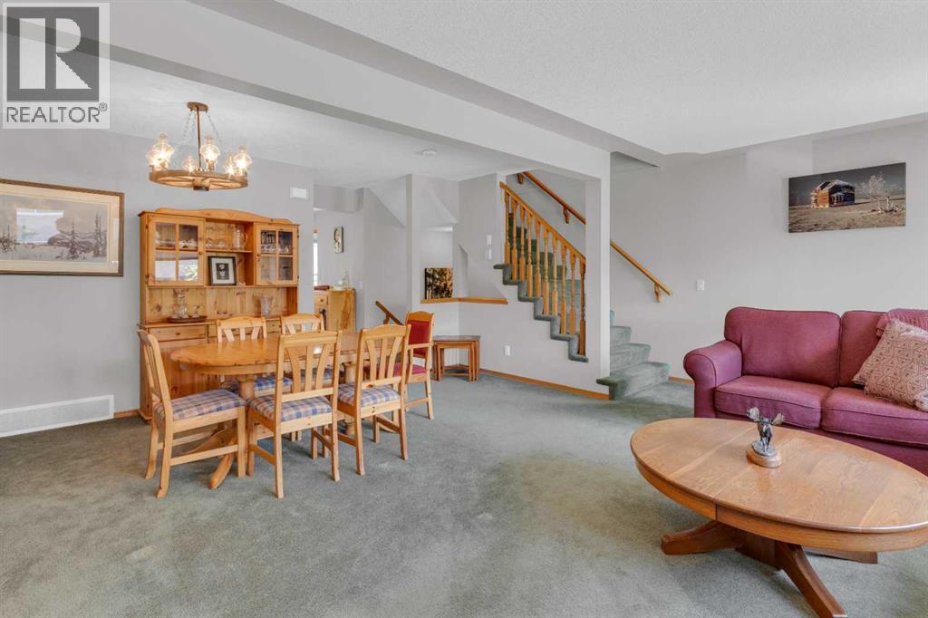 675 Regal Park NE, Calgary, Alberta  T2E 0S6 - Photo 7 - A2311479