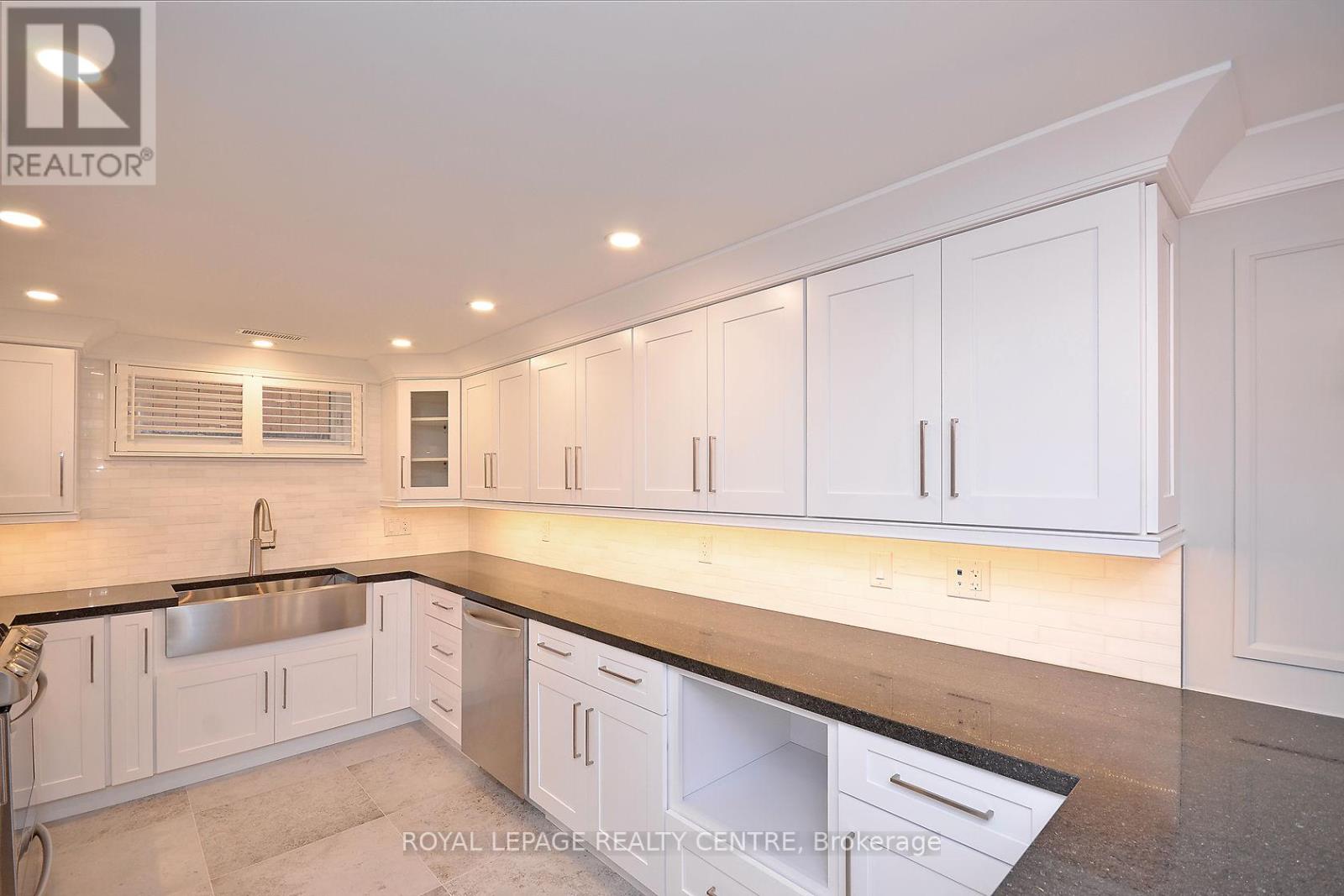 Lower - 326 Slade Crescent, Oakville, Ontario  L6K 3R4 - Photo 9 - W13154128